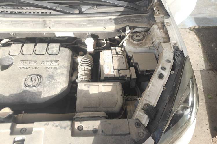 Used CHANGAN CS35 2017 1.6L Manual Luxury Model Engine Bay Left