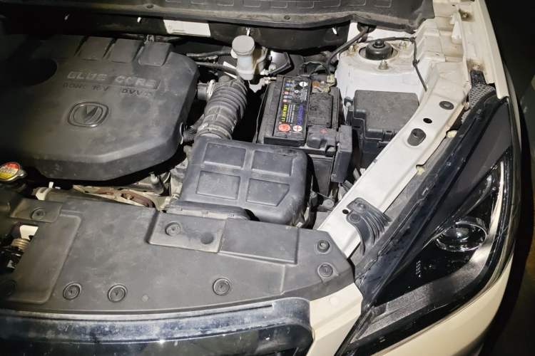 Used CHANGAN CS35 2017 1.6L Automatic Luxury Model Engine Bay Left
