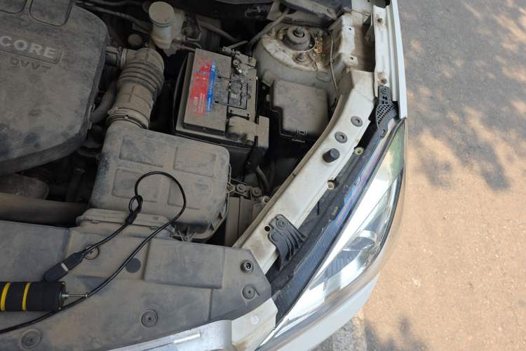 Used CHANGAN CS35 2017 1.6L Manual Luxury Model Engine Bay Left