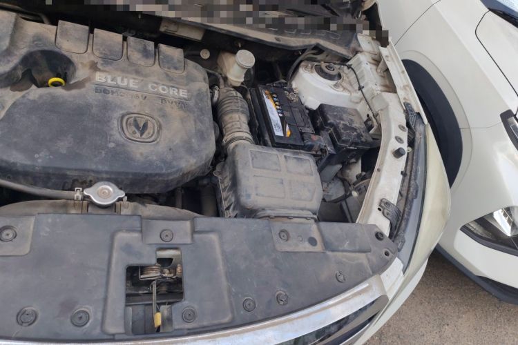 Used CHANGAN CS35 2017 1.6L Automatic Luxury Model Engine Bay Left