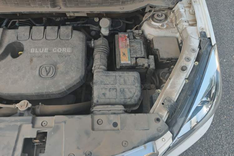 Used CHANGAN CS35 2017 1.6L Manual Luxury Model Engine Bay Left