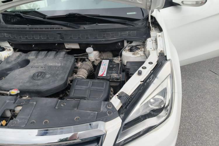 Used CHANGAN CS35 2017 1.6L Automatic Luxury Model Engine Bay Left