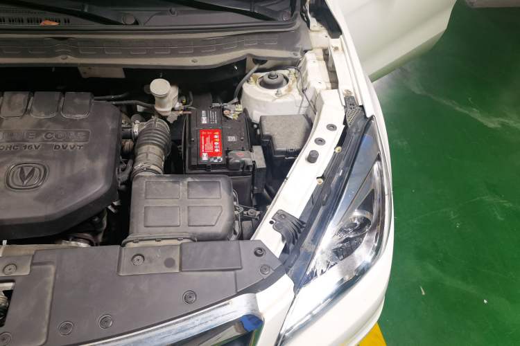 Used CHANGAN CS35 2017 1.6L Automatic Luxury Model Engine Bay Left