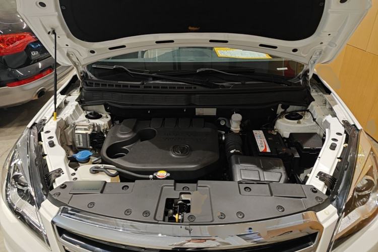 Used CHANGAN CS35 2017 1.6L Automatic Luxury Model Engine Bay