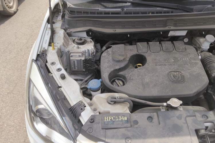 Used CHANGAN CS35 2017 1.6L Manual Luxury Model Engine Bay Right