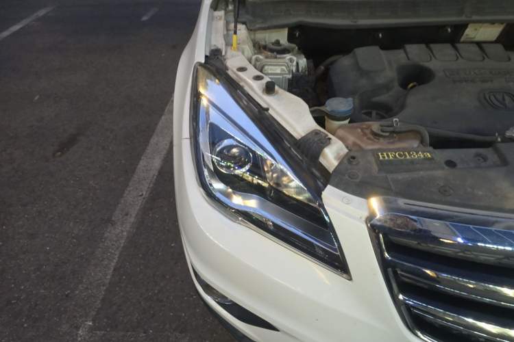 Used CHANGAN CS35 2017 1.6L Manual Luxury Model Engine Bay Right