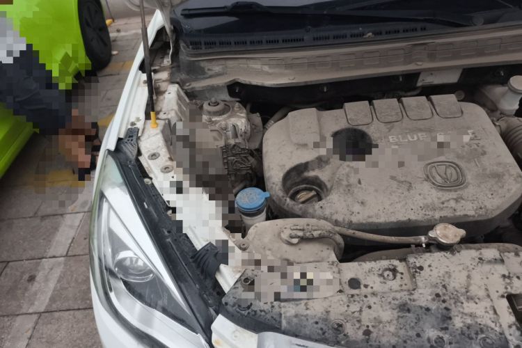 Used CHANGAN CS35 2017 1.6L Manual Luxury Model Engine Bay Right