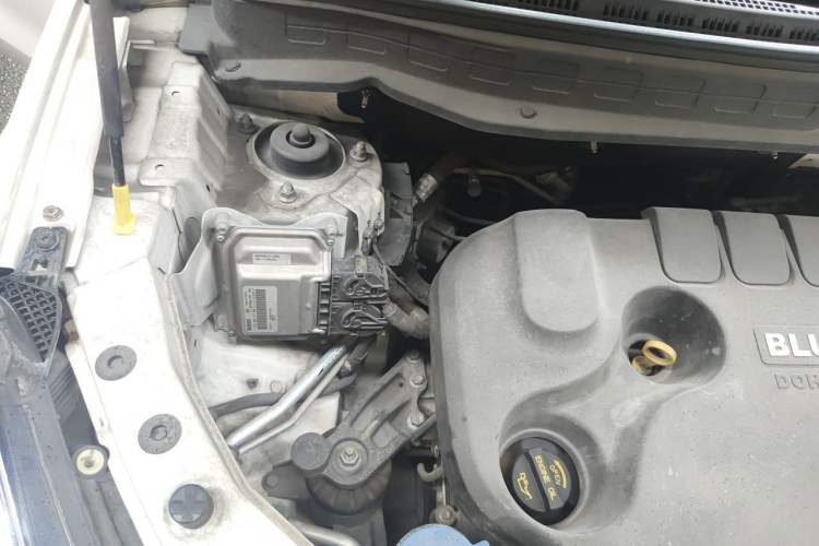Used CHANGAN CS35 2017 1.6L Manual Luxury Model Engine Bay Right