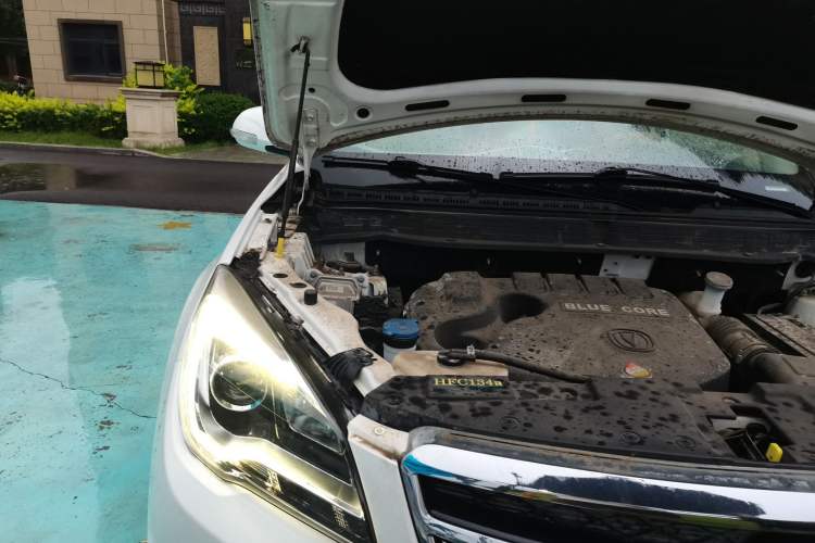 Used CHANGAN CS35 2017 1.6L Automatic Luxury Model Engine Bay Right