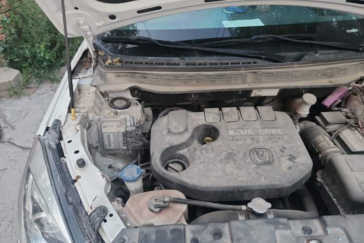 Used CHANGAN CS35 2017 1.6L Automatic Luxury Model Engine Bay Right