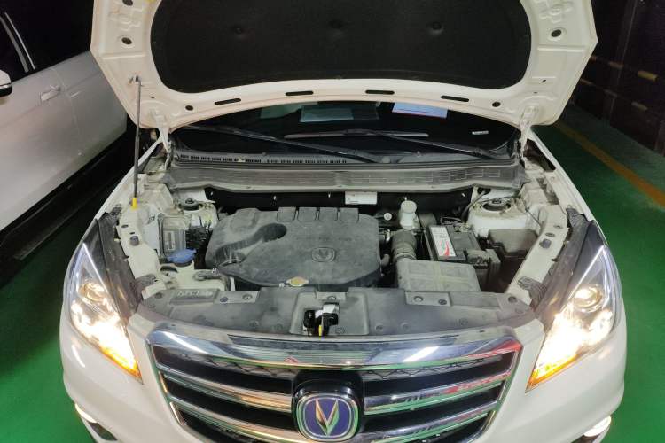 Used CHANGAN CS35 2017 1.6L Automatic Luxury Model Engine Bay
