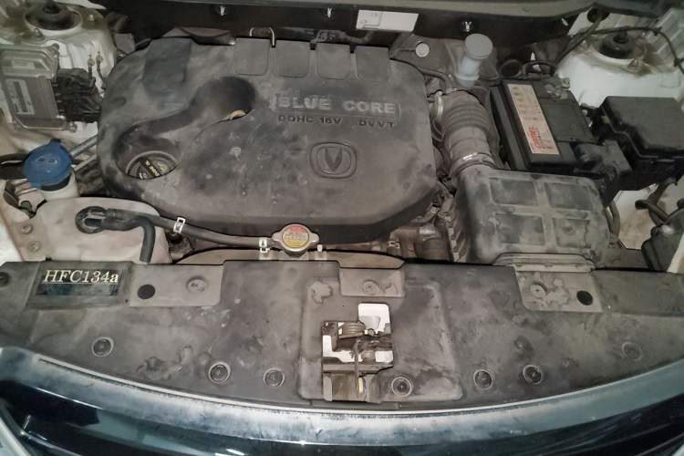 Used CHANGAN CS35 2017 1.6L Automatic Luxury Model Engine Bay