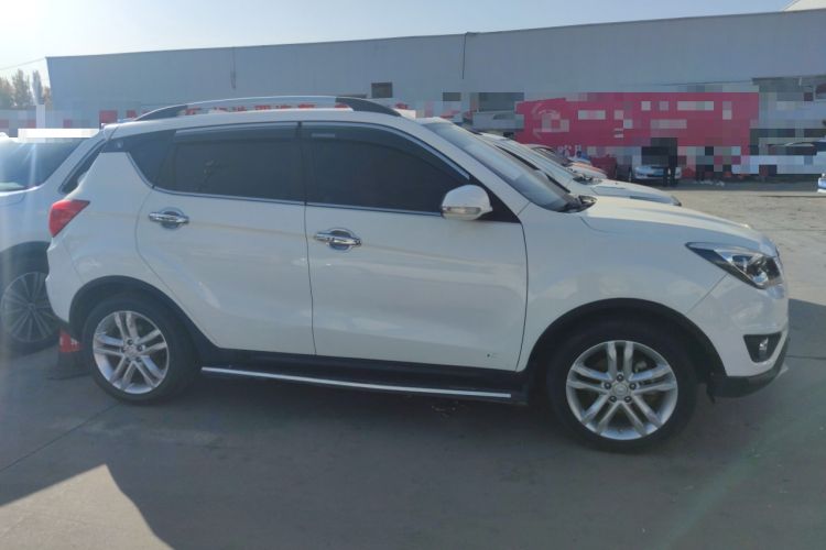 Used CHANGAN CS35 2017 1.6L Automatic Luxury Model Exterior 1