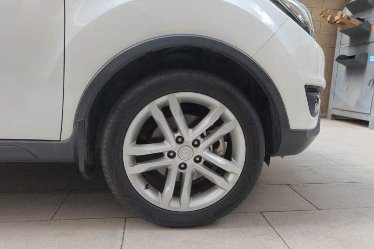 Used CHANGAN CS35 2017 1.6L Automatic Luxury Model Exterior 1