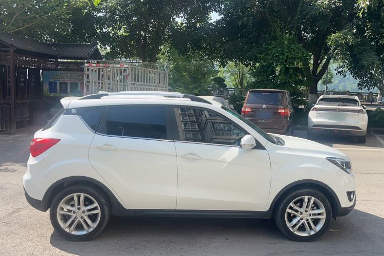 Used CHANGAN CS35 2017 1.6L Automatic Luxury Model Exterior 2