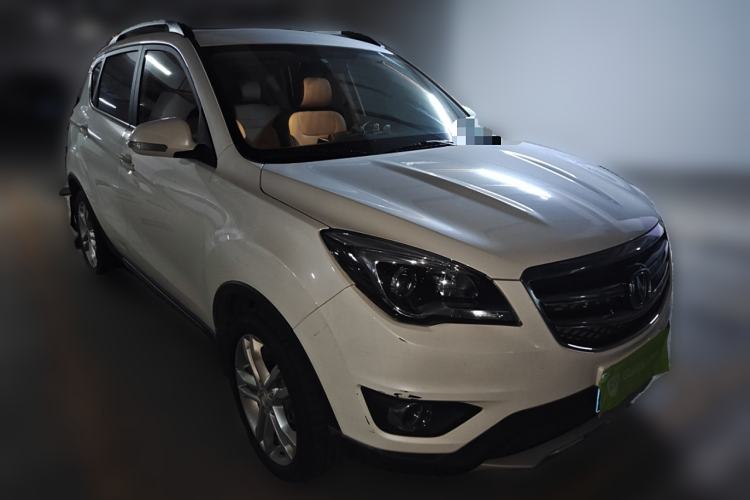 Used CHANGAN CS35 2017 1.6L Automatic Luxury Model Exterior 2