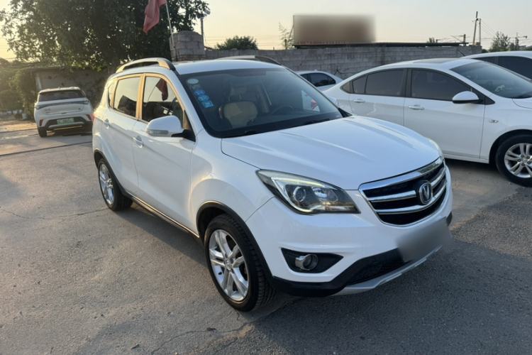 Used CHANGAN CS35 2017 1.6L Manual Luxury Model Exterior 2