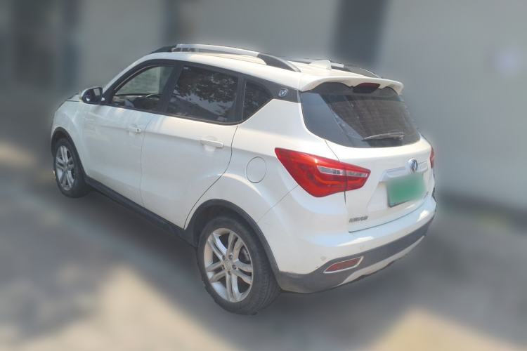Used CHANGAN CS35 2017 1.6L Manual Luxury Model Exterior 2