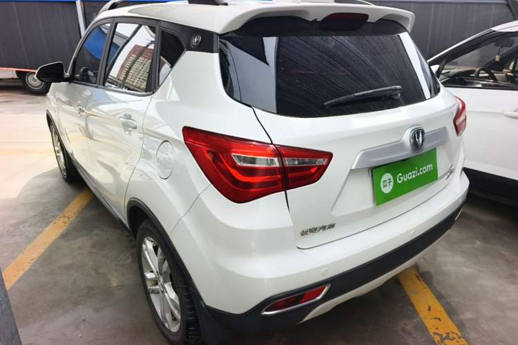 Used CHANGAN CS35 2017 1.6L Manual Luxury Model Exterior 2