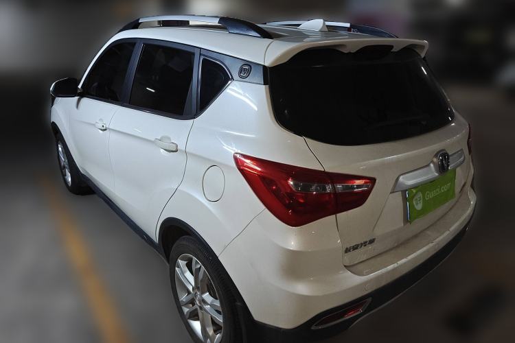 Used CHANGAN CS35 2017 1.6L Automatic Luxury Model Exterior 3