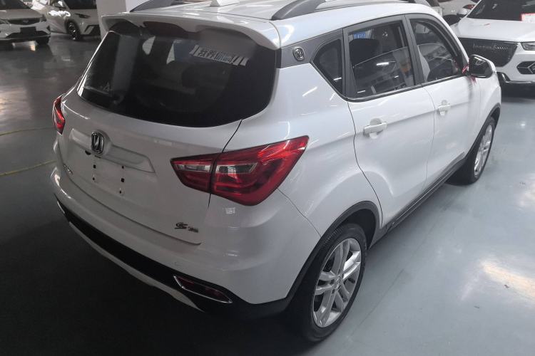 Used CHANGAN CS35 2017 1.6L Manual Luxury Model Exterior 3