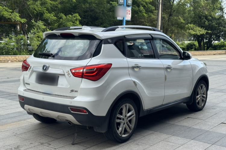 Used CHANGAN CS35 2017 1.6L Manual Luxury Model Exterior 3