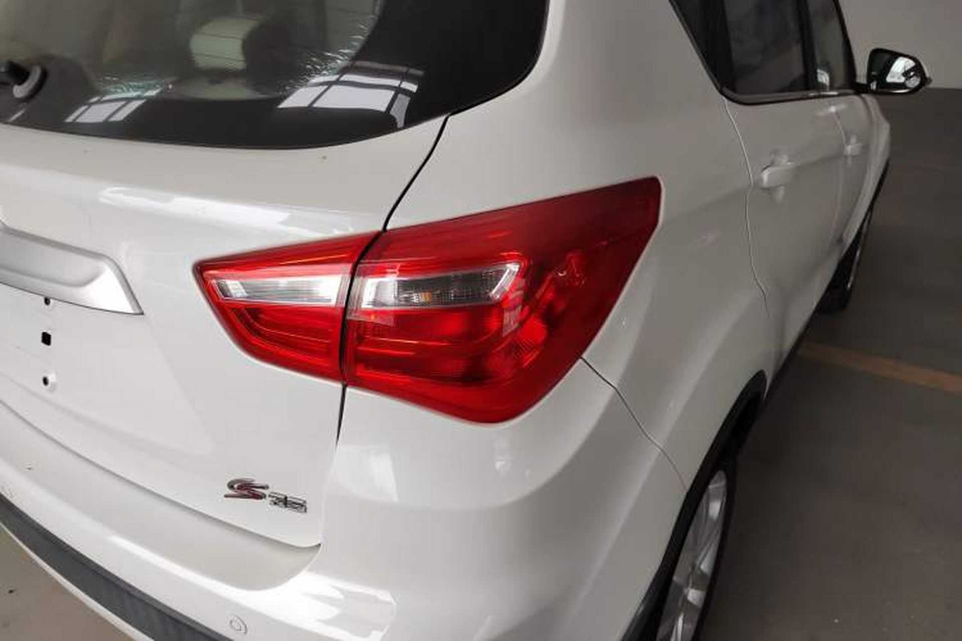 Used CHANGAN CS35 2017 1.6L Automatic Luxury Model Exterior 3