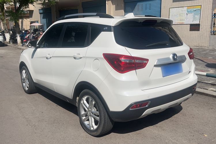 Used CHANGAN CS35 2017 1.6L Automatic Luxury Model Exterior 4