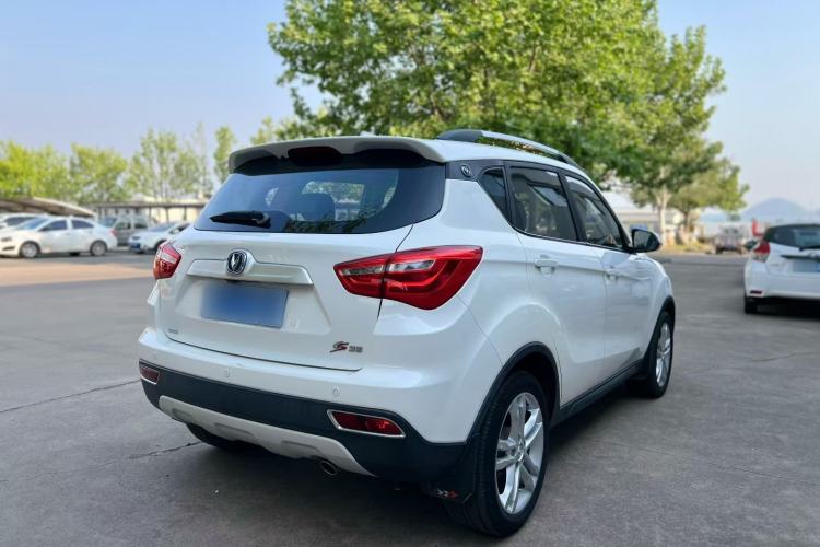 Used CHANGAN CS35 2017 1.6L Manual Luxury Model Exterior 4