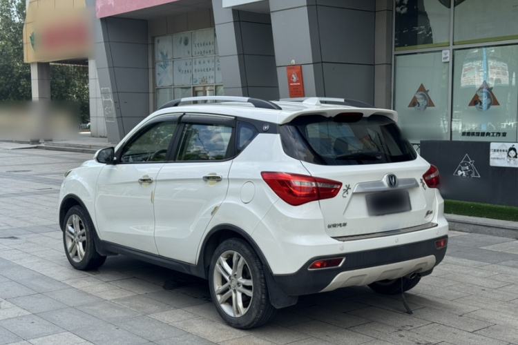 Used CHANGAN CS35 2017 1.6L Manual Luxury Model Exterior 4