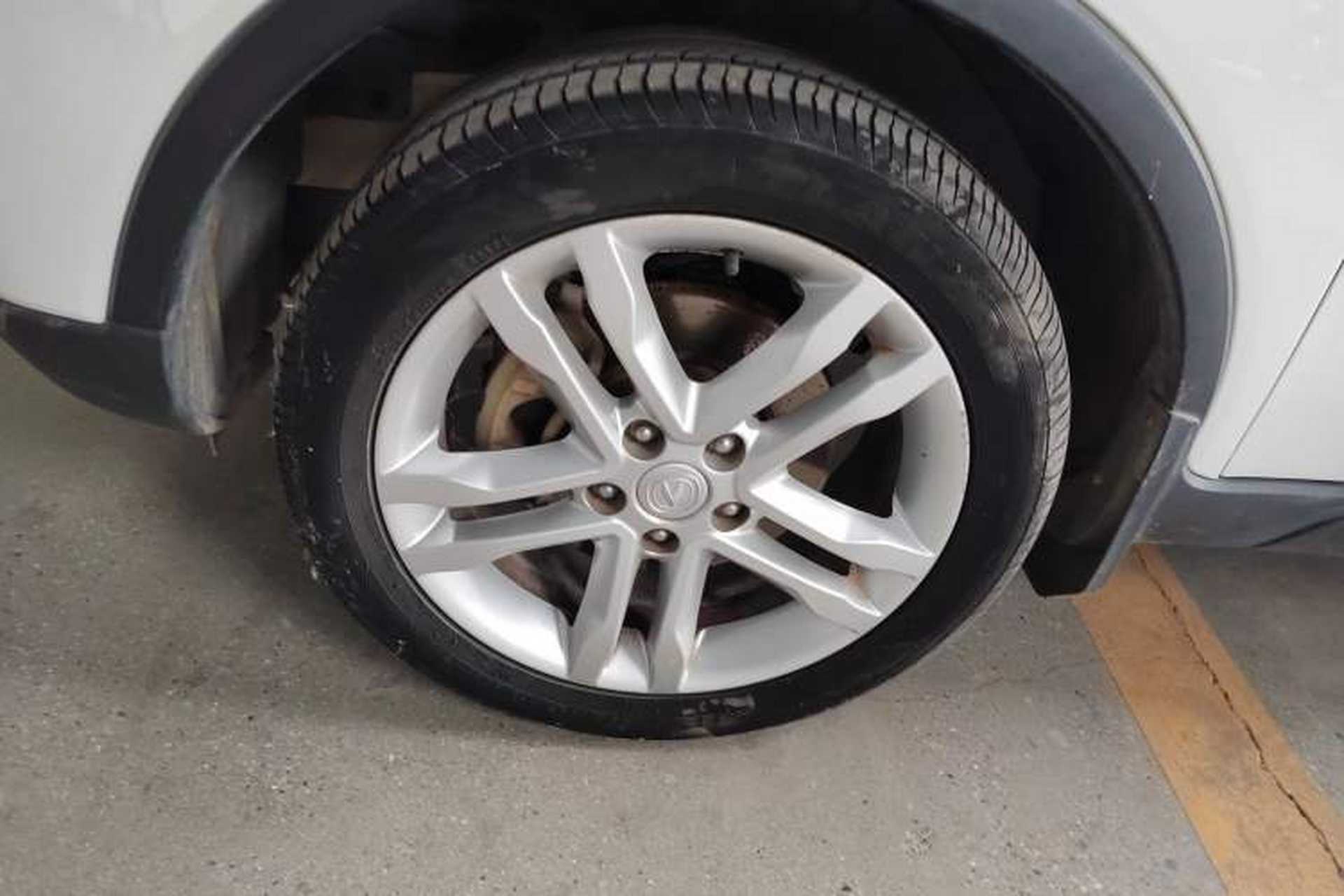 Used CHANGAN CS35 2017 1.6L Automatic Luxury Model Exterior 4