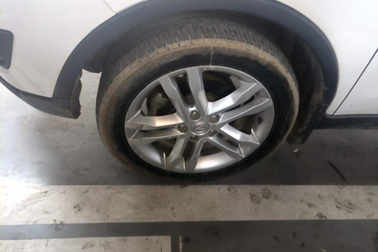 Used CHANGAN CS35 2017 1.6L Manual Luxury Model Exterior 4