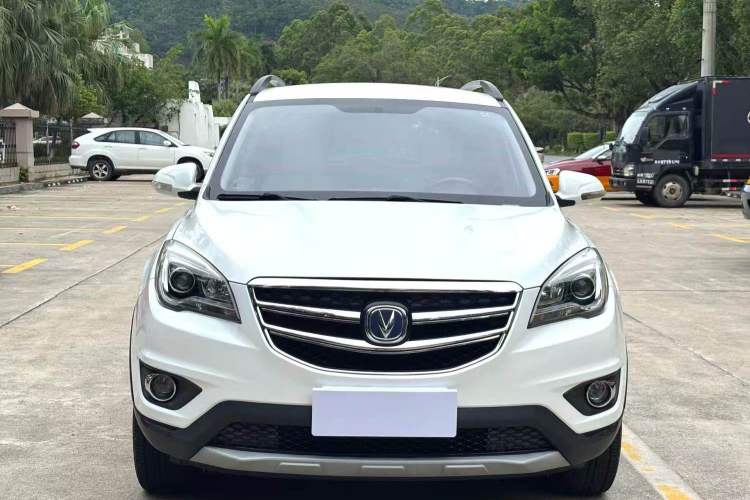 Used CHANGAN CS35 2017 1.6L Automatic Luxury Model Exterior 4