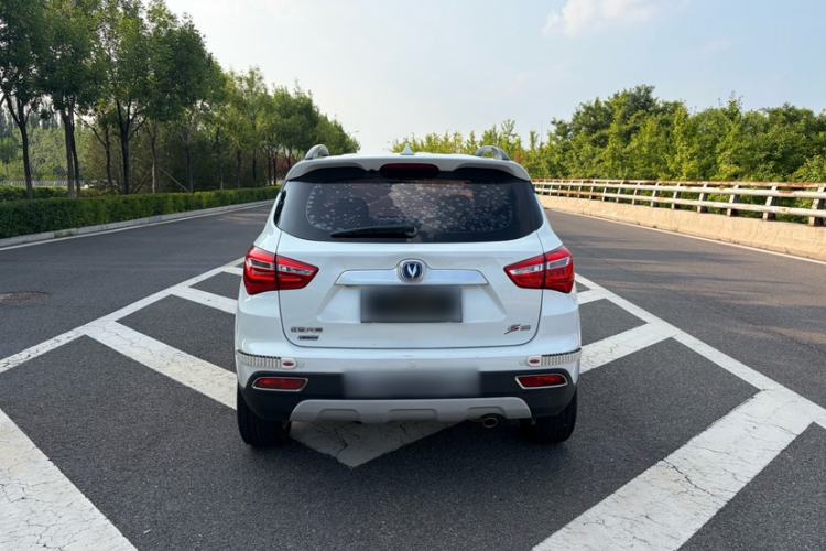 Used CHANGAN CS35 2017 1.6L Manual Luxury Model Exterior 5