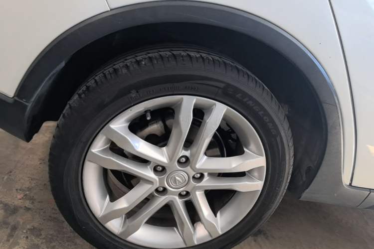 Used CHANGAN CS35 2017 1.6L Automatic Luxury Model Exterior 5