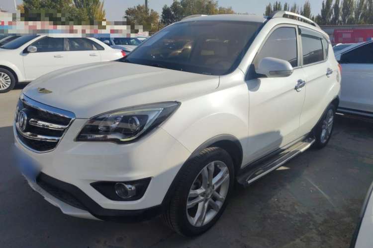 Used CHANGAN CS35 2017 1.6L Automatic Luxury Model Exterior 5