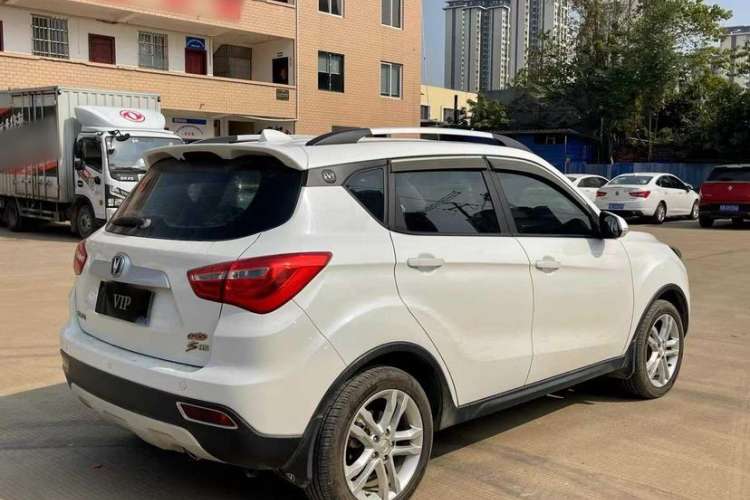 Used CHANGAN CS35 2017 1.6L Manual Luxury Model Exterior 5