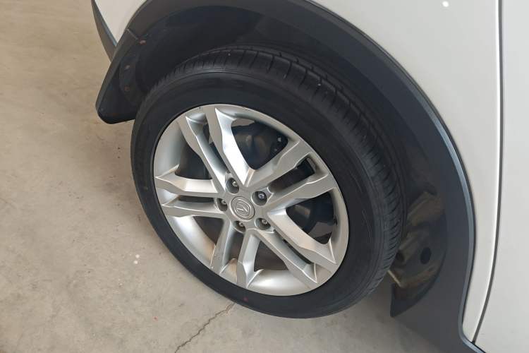 Used CHANGAN CS35 2017 1.6L Manual Luxury Model Exterior 5