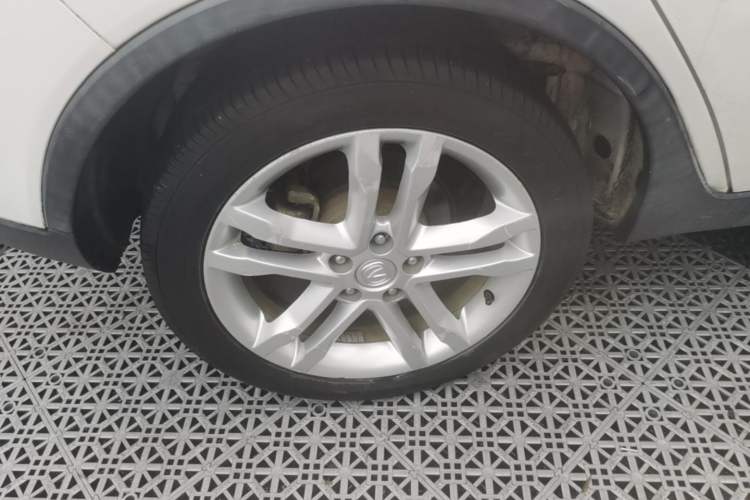 Used CHANGAN CS35 2017 1.6L Manual Luxury Model Exterior 5