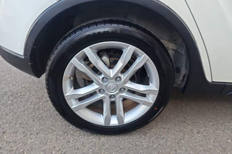 Used CHANGAN CS35 2017 1.6L Automatic Luxury Model Exterior 5