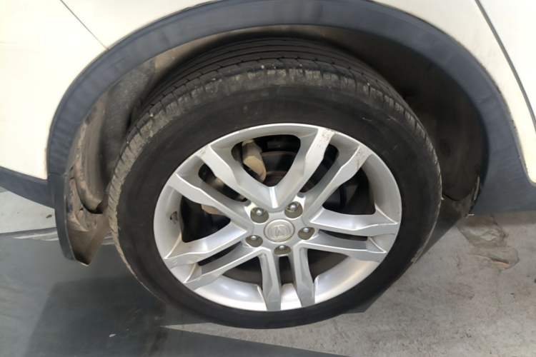 Used CHANGAN CS35 2017 1.6L Manual Luxury Model Exterior 5