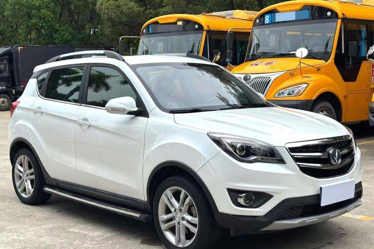 Used CHANGAN CS35 2017 1.6L Automatic Luxury Model Exterior 5