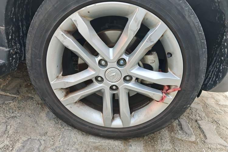 Used CHANGAN CS35 2017 1.6L Manual Luxury Model Exterior 7