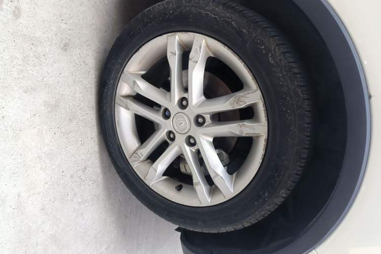 Used CHANGAN CS35 2017 1.6L Manual Luxury Model Exterior 7