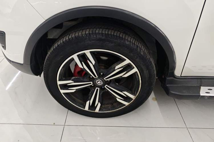 Used CHANGAN CS35 2017 1.6L Manual Luxury Model Exterior 7
