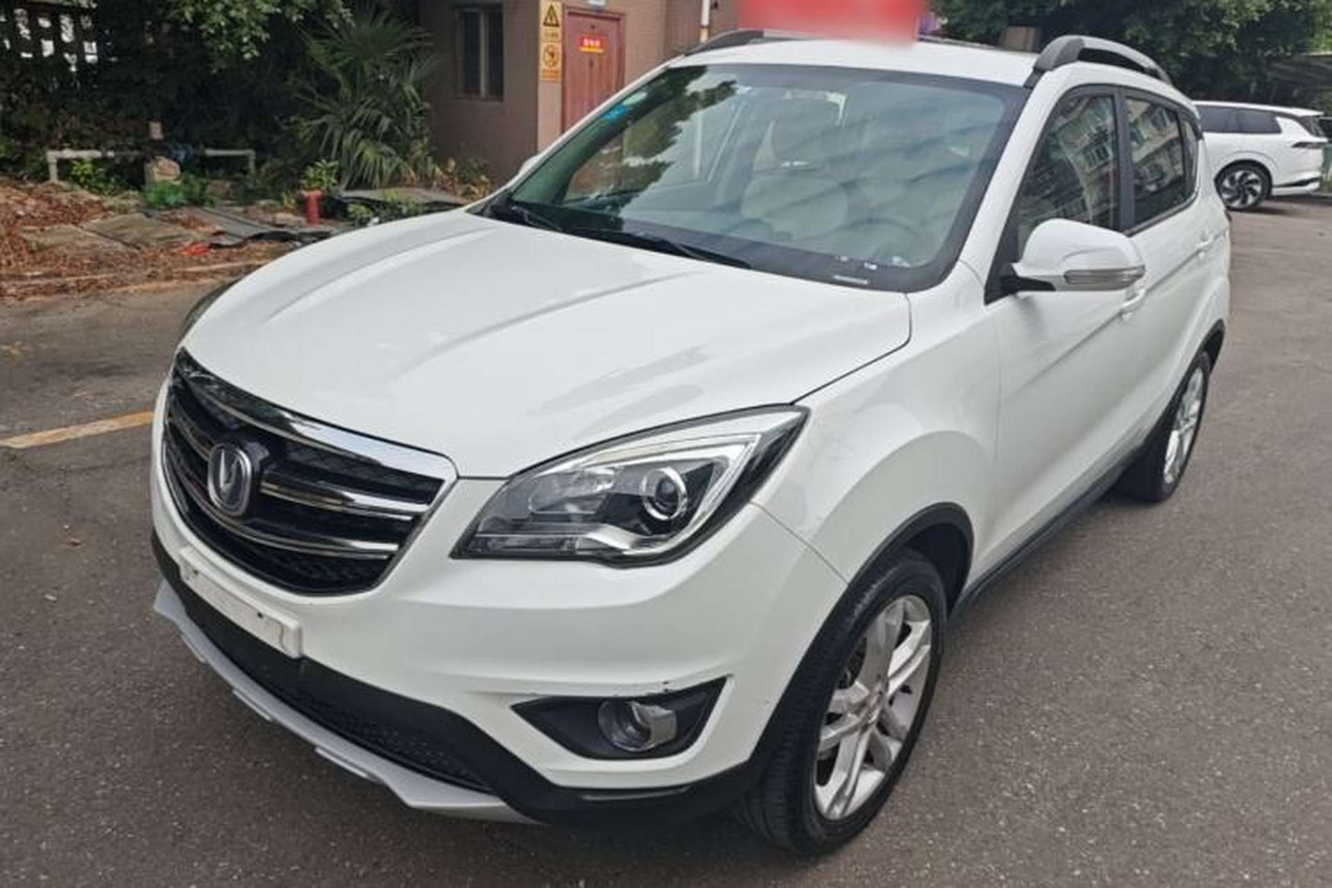 Used CHANGAN CS35 2017 1.6L Automatic Luxury Model Front Left 45 Deg