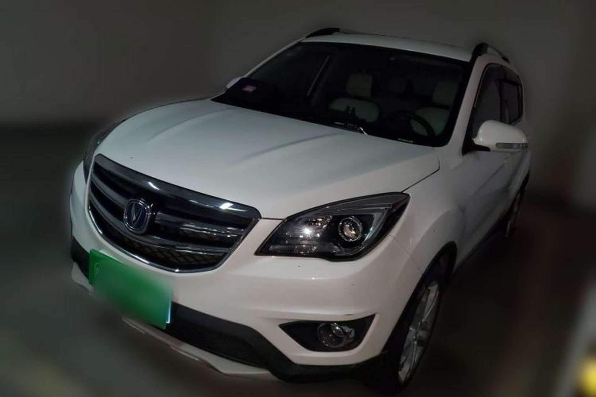 Used CHANGAN CS35 2017 1.6L Automatic Luxury Model Front Left 45 Deg