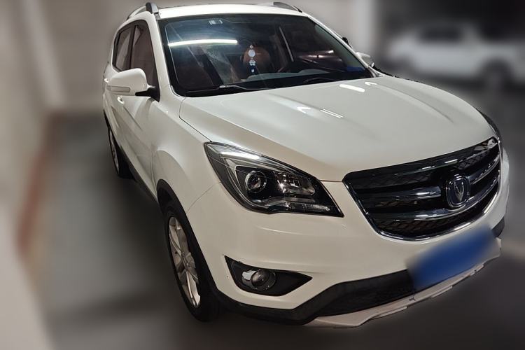 Used CHANGAN CS35 2017 1.6L Automatic Luxury Model Front Right 45 Deg