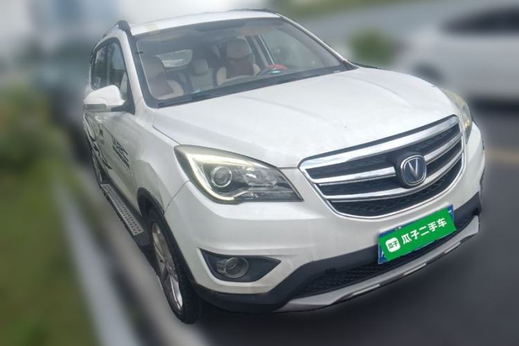 Used CHANGAN CS35 2017 1.6L Automatic Luxury Model Front Right 45 Deg