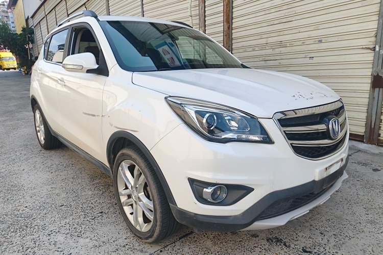 Used CHANGAN CS35 2017 1.6L Automatic Luxury Model Front Right 45 Deg